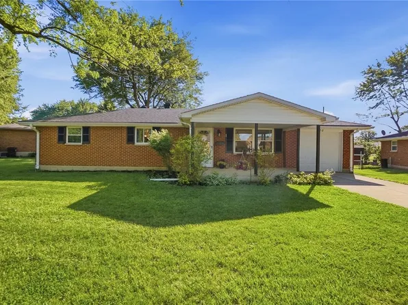 300 Capri Pl, New Lebanon, OH 45345