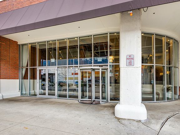 2nd image of 360 W Illinois St APT 2F
