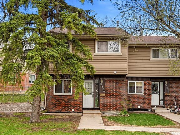 2nd image of 3834 Castle ROAD