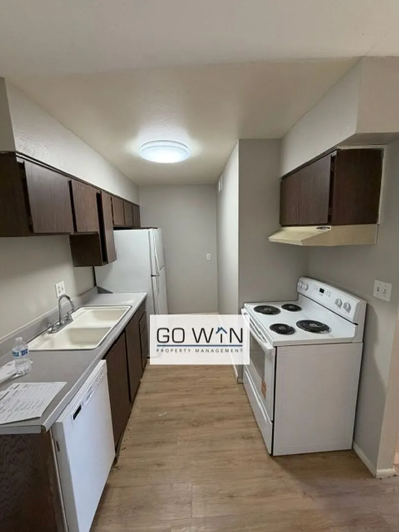1111 E Butler Dr — Photo 1