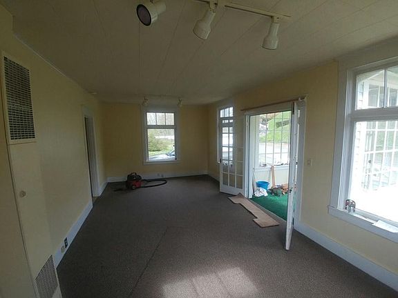 Living room east