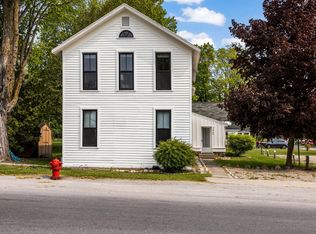 306 W Broadway, SUTTONS BAY, MI 49682
