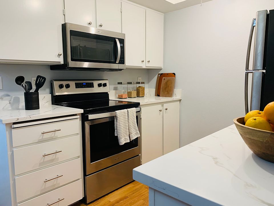 1st image of 21303 52nd Ave W APT C118