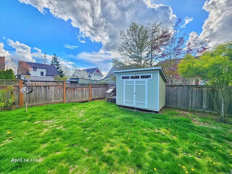 7517 Brooklyn Ave NE — Photo 21