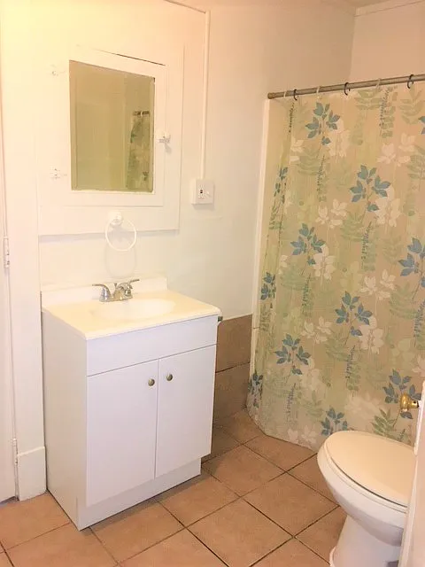 738 Oakland SW - 1 — Photo 2