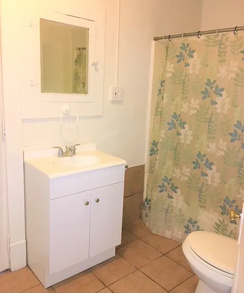 738 Oakland Ave SW — Photo 2
