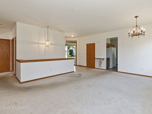 4th image of 246 Enfield Ln
