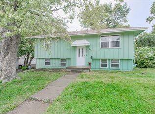 615 N Spring St, Independence, MO 64050