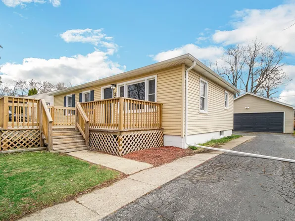 304 Church St, Crown Point, IN 46307