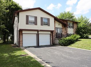 1837 Louisiana Dr, Elk Grove Village, IL 60007