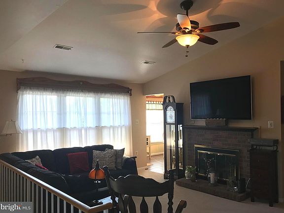 3rd image of 10539 Stonington Ln #0