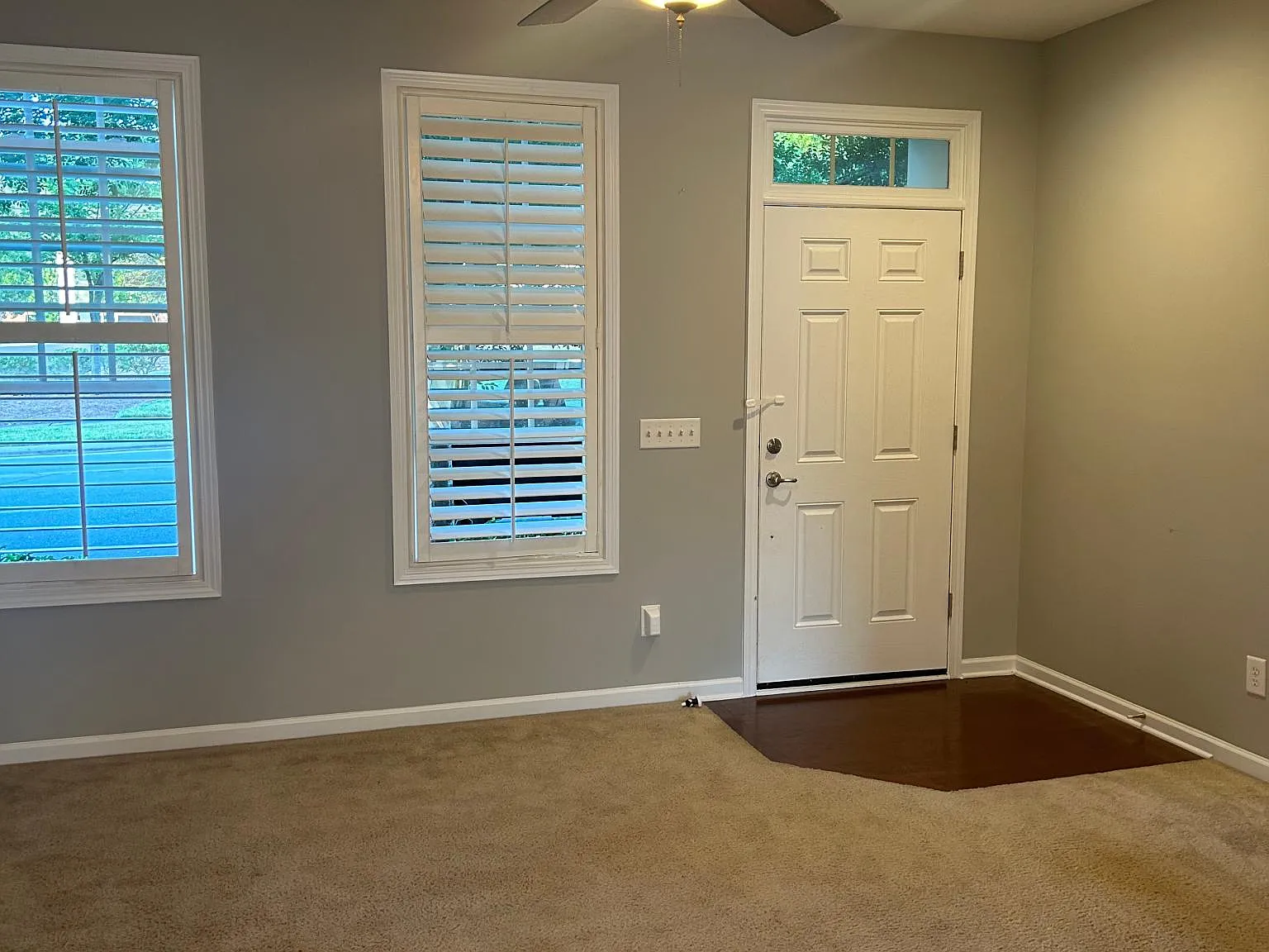2 bed, 2.5 bath, 1381 sqft, $1,980 — Photo 3
