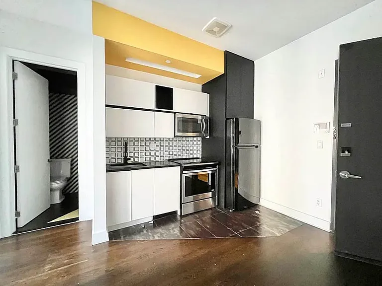 1487 Broadway #3B — Photo 5