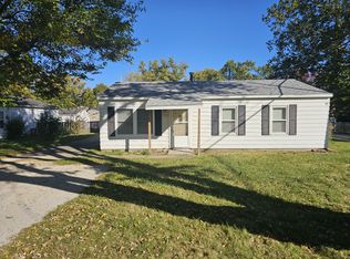 1906 Southwood Dr, Champaign, IL 61821