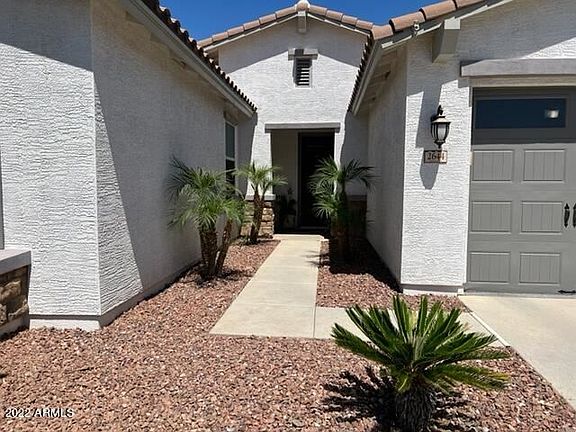 4th image of 2644 E Blue Spruce Ln