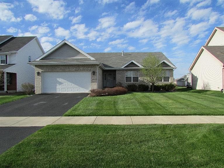 1st image of 9234 W 103rd Pl