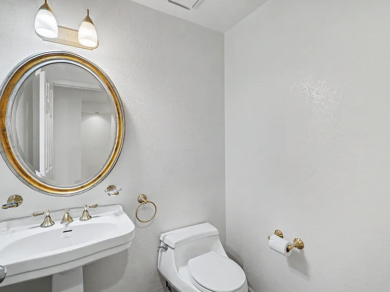 437 Camille Cir #1-11 — Photo 44