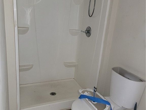 4th image of 1027 Barry Ct
