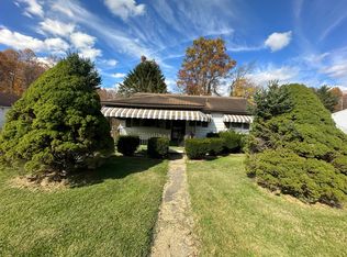 315 Broadway Ave, Oak Hill, WV 25901