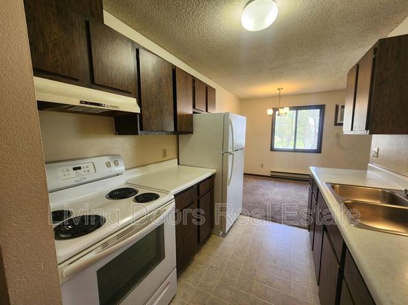 210 N Phillips Ave #7