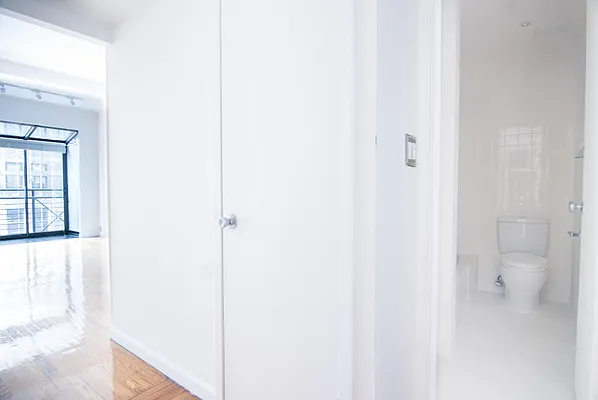 Rented by WAM Partners - William Moses Co. | media 24