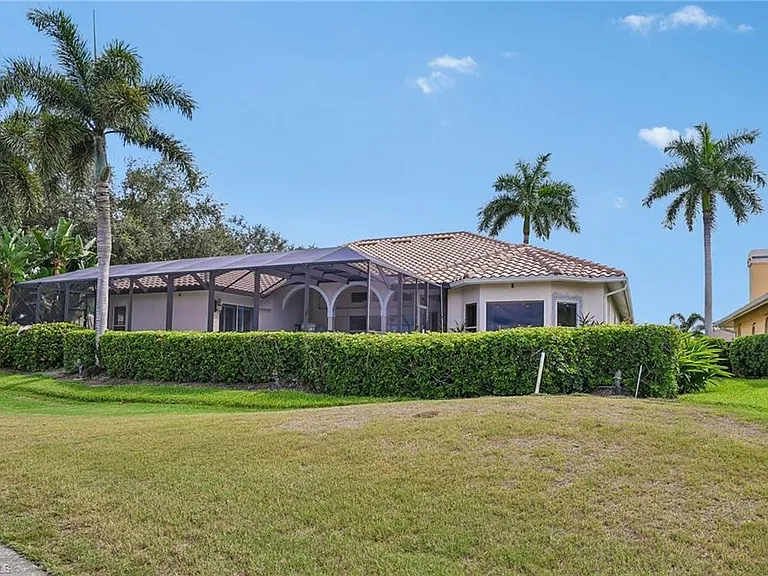 8868 Lely Island Cir — Photo 39