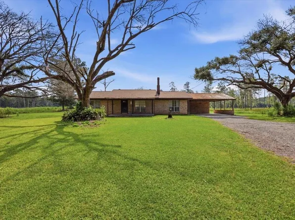 1084 County Road 3133, Buna, TX 77612