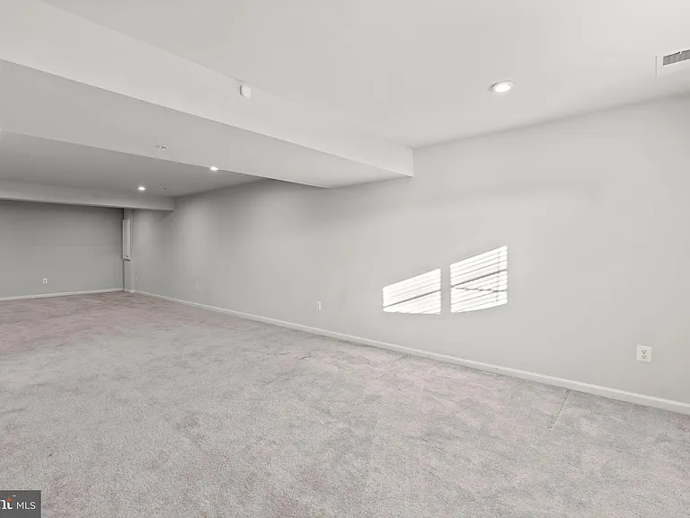 311 Sunrise Ct — Photo 57