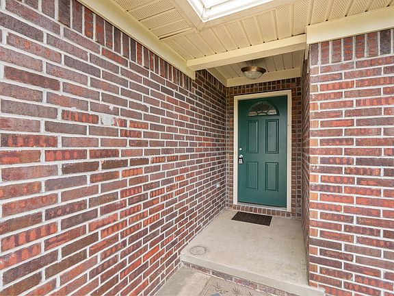 5th image of 121 Barger Cir