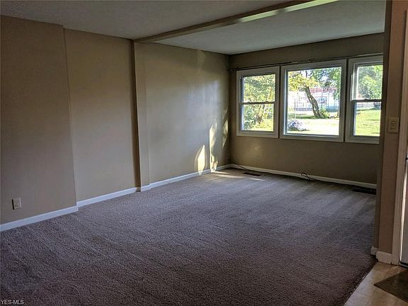3rd image of 249 Brandt Ave