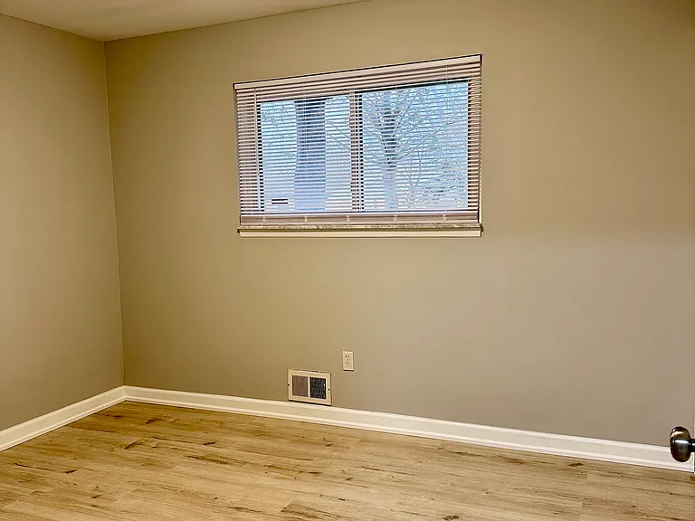 3589 Wakefield Dr — Photo 16