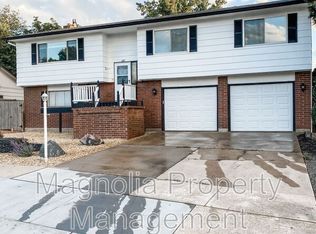 1187 Applewood Dr, Colorado Springs, CO 80907