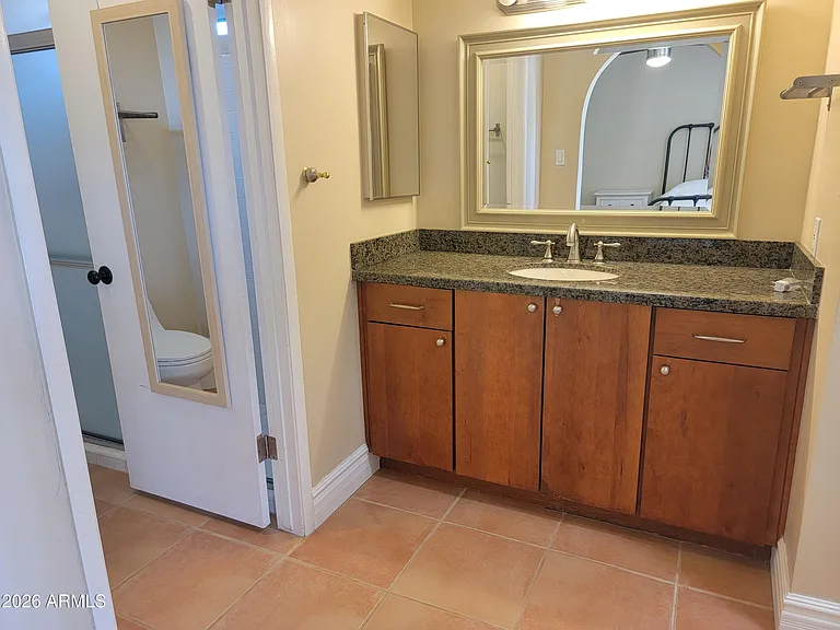 5118 E Gelding Dr — Photo 16