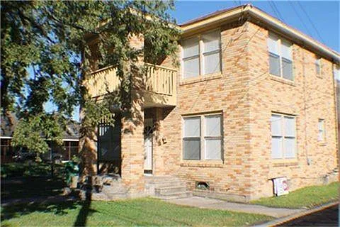 5017 Pease St Photo 1