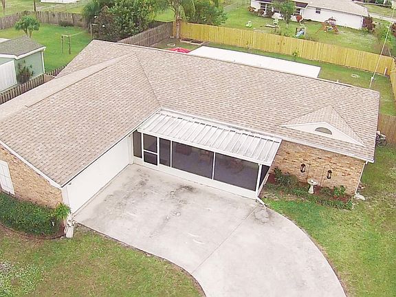 5th image of 1662 SE Goucho Avenue