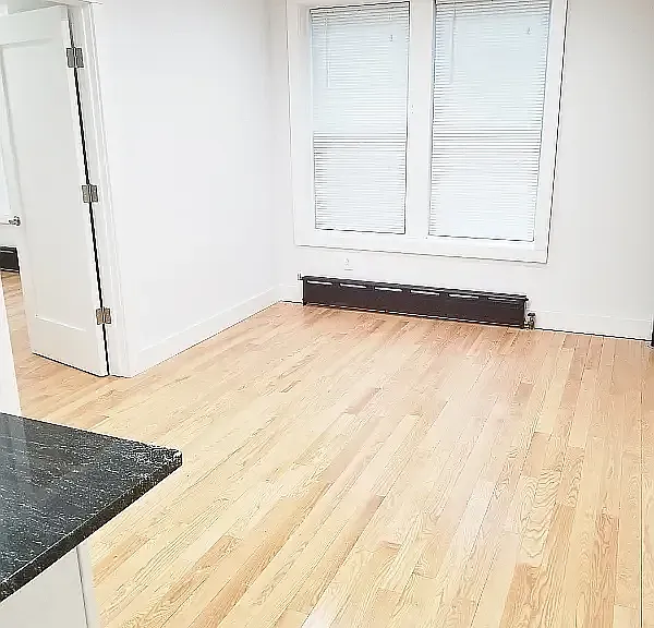 24-20 41st St #2N — Photo 1
