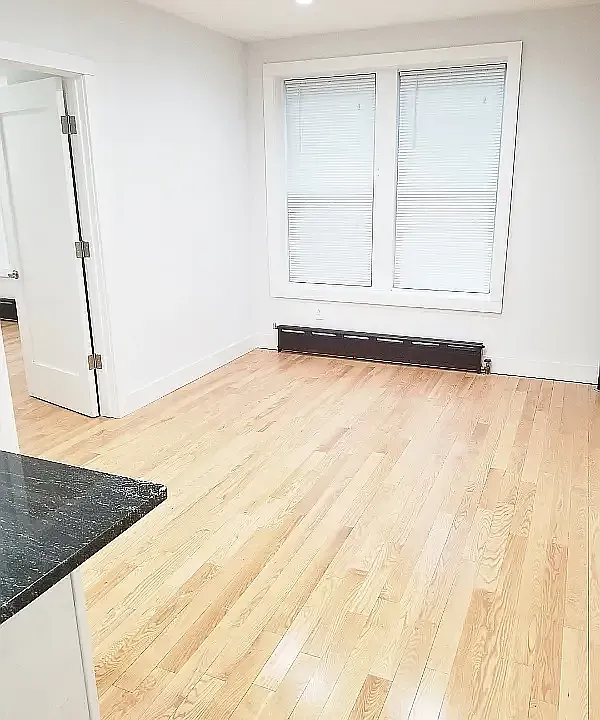 24-20 41st St #2N