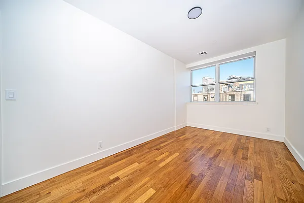 Rented by Level Group | media 21