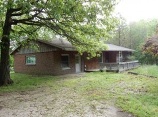120 E 5th St, Huntingburg, IN 47542