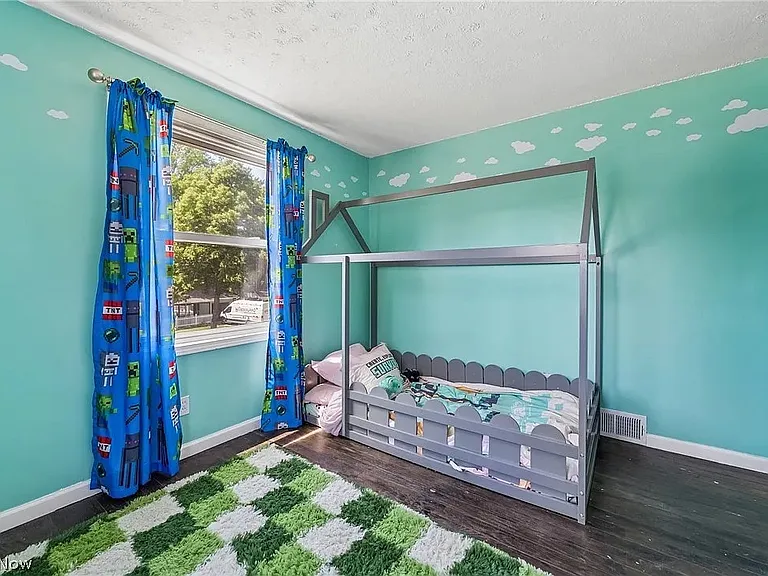 2369 Frederick Dr — Photo 27