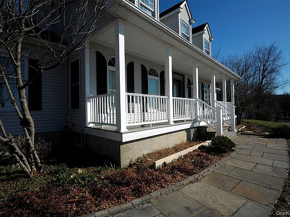 3rd image of 220 Devon Farms Road