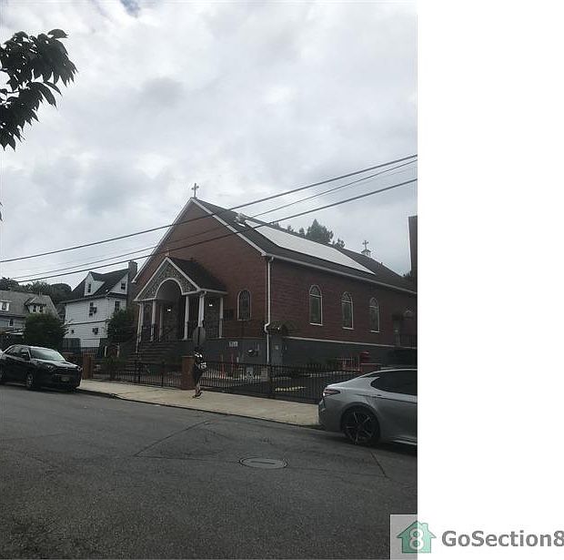 1st image of 153 Stanley Ave