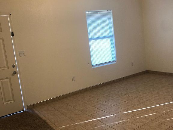 4th image of 1125 E Fordyce Ave