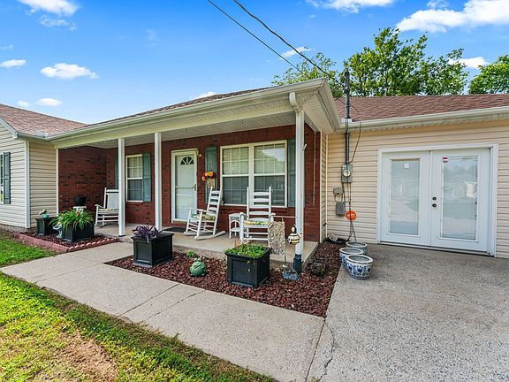 2nd image of 705 Cloverland Dr