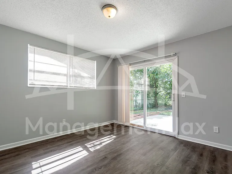 3362 Lowell Ave — Photo 3