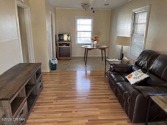 3rd image of 4036 Hawthorne St