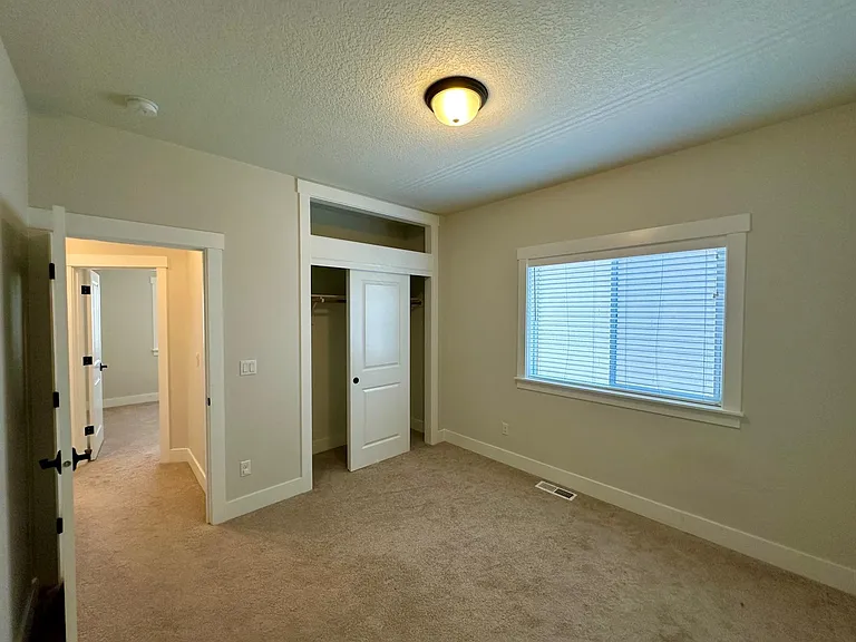 29054 NW Keenon St — Photo 40