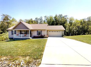 81 Farmington Ln, Crossville, TN 38555