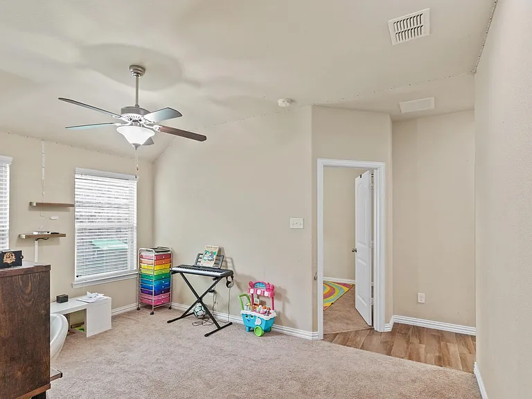 16609 Lincoln Park Ln — Photo 14