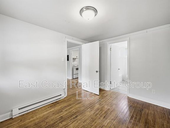 4th image of 428 N Locust St
